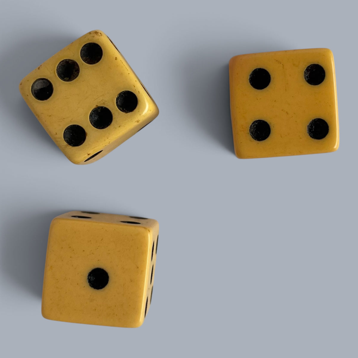 Bakelite Dice